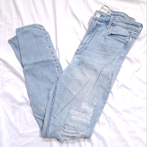 Abercrombie & Fitch | Light blue ripped women's super skinny jean - Picture 2 of 9